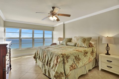 Condo in Hillsboro Beach, Florida, 2 bedrooms  № 913369 - photo 28