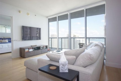 Copropriété à vendre à Miami, Floride: 2 chambres, 119.84 m2 № 1375645 - photo 5