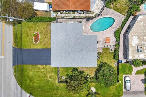 Casa en venta en Pompano Beach, Florida, 2 dormitorios, 124.77 m2 № 1128894 - foto 1