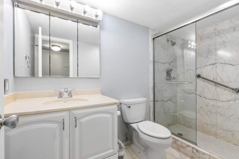 Copropriété à vendre à Pompano Beach, Floride: 2 chambres, 167.22 m2 № 1128893 - photo 21