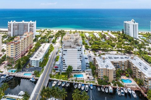 Copropriété à vendre à Pompano Beach, Floride: 2 chambres, 167.22 m2 № 1128893 - photo 3