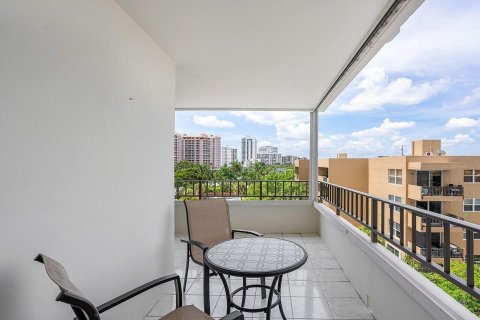 Copropriété à vendre à Pompano Beach, Floride: 2 chambres, 167.22 m2 № 1128893 - photo 16