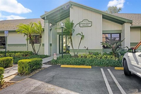 Copropriété à vendre à Pompano Beach, Floride: 2 chambres, 110.55 m2 № 1161403 - photo 26