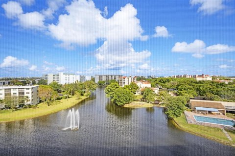 Copropriété à vendre à Pompano Beach, Floride: 2 chambres, 110.55 m2 № 1161403 - photo 21