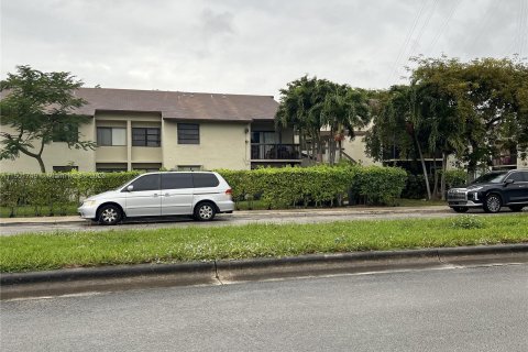 Condominio en venta en Miami Gardens, Florida, 2 dormitorios, 75.81 m2 № 908650 - foto 9