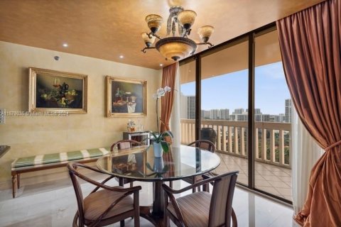 Copropriété à vendre à Aventura, Floride: 3 chambres, 318.28 m2 № 1404432 - photo 11