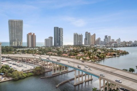 Condominio en venta en Aventura, Florida, 3 dormitorios, 318.28 m2 № 1404432 - foto 23