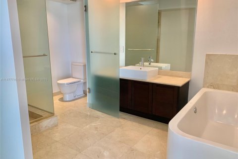 Condo in Sunny Isles Beach, Florida, 3 bedrooms  № 809102 - photo 15