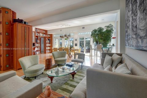 Casa en venta en Miami Beach, Florida, 3 dormitorios, 254.65 m2 № 1385644 - foto 8