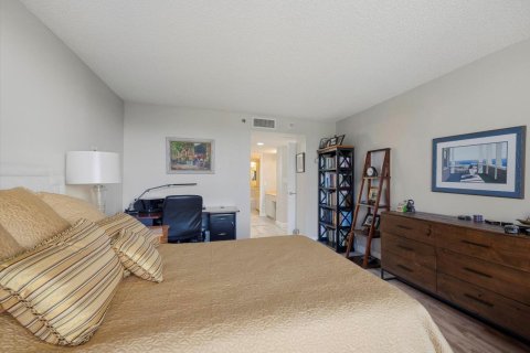 Condo in Boca Raton, Florida, 2 bedrooms  № 1120289 - photo 12