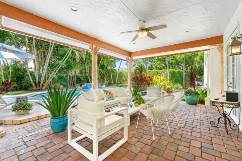 House in West Palm Beach, Florida 4 bedrooms, 289.86 sq.m. № 1120258 - photo 16