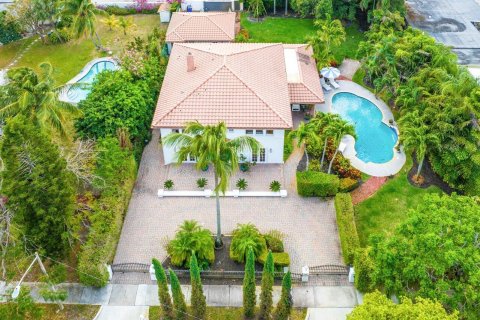 Villa ou maison à vendre à West Palm Beach, Floride: 4 chambres, 289.86 m2 № 1120258 - photo 6