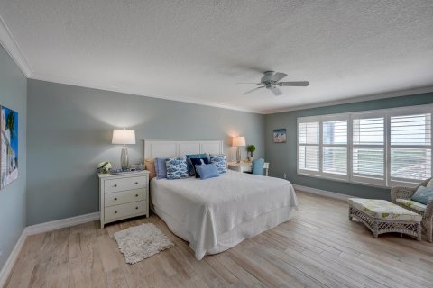 Condo in Stuart, Florida, 2 bedrooms  № 1120290 - photo 27