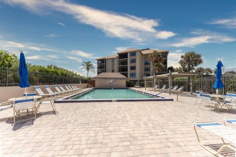 Condo in Stuart, Florida, 2 bedrooms  № 1120290 - photo 10