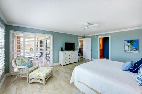 Condo in Stuart, Florida, 2 bedrooms  № 1120290 - photo 25