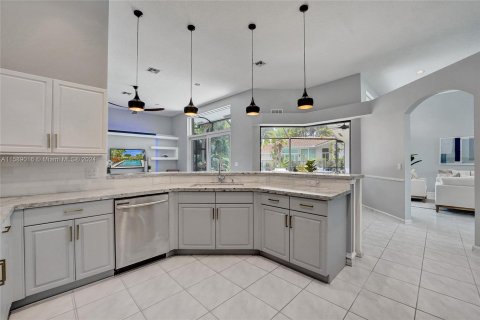 Casa en venta en Weston, Florida, 5 dormitorios, 306.67 m2 № 1177922 - foto 17