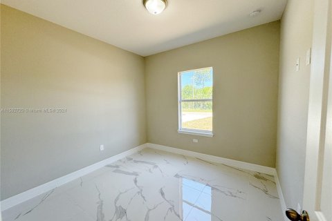 Casa en venta en Lehigh Acres, Florida, 4 dormitorios, 172.89 m2 № 1162112 - foto 22