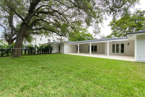 Immobilier commercial à vendre à Pinecrest, Floride: 370.87 m2 № 1162113 - photo 17