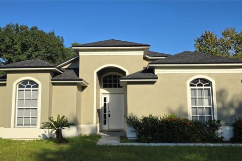 House in Orlando, Florida 3 bedrooms, 162.49 sq.m. № 1402512 - photo 1