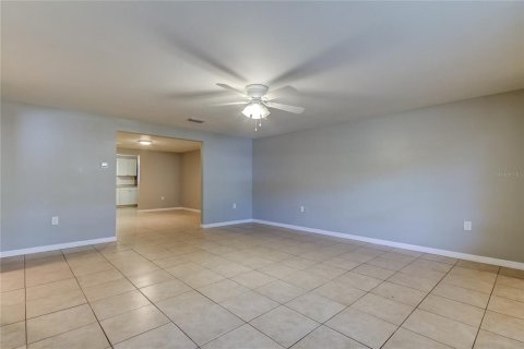 Casa en venta en New Port Richey, Florida, 3 dormitorios, 136.57 m2 № 1343365 - foto 5