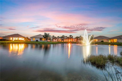 Villa ou maison à vendre à North Port, Floride: 4 chambres, 189.06 m2 № 1006343 - photo 15