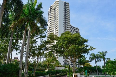 Condo in Aventura, Florida, 2 bedrooms  № 1206654 - photo 2