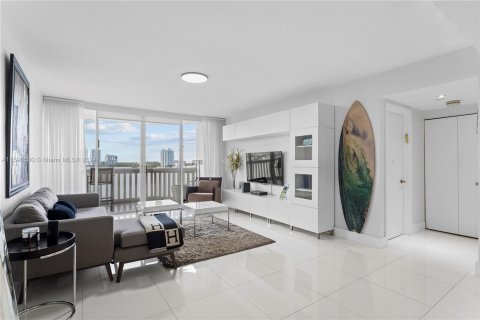 Copropriété à vendre à Aventura, Floride: 2 chambres, 125.42 m2 № 1206654 - photo 6