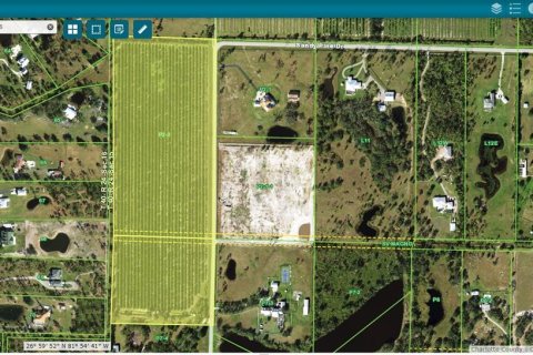 Land in Punta Gorda, Florida № 1191391 - photo 1