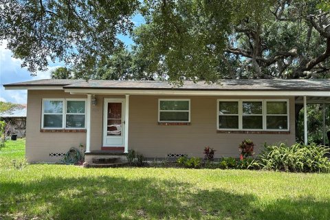 Casa en alquiler en Winter Park, Florida, 3 dormitorios, 109.53 m2 № 1350727 - foto 1