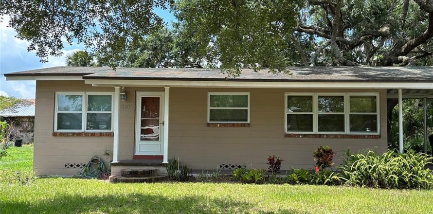 House in Winter Park, Florida 3 bedrooms, 109.53 sq.m. № 1350727