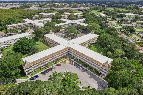 Condo in Clearwater, Florida, 2 bedrooms  № 1350730 - photo 27