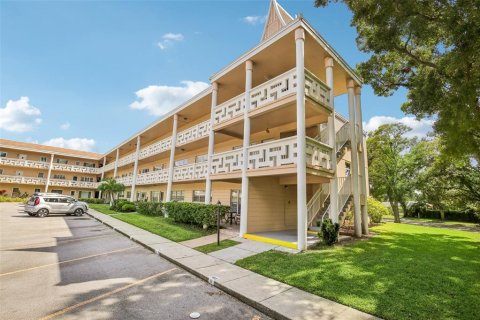 Copropriété à vendre à Clearwater, Floride: 2 chambres, 130.06 m2 № 1350730 - photo 1