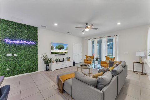 Casa en venta en Davenport, Florida, 6 dormitorios, 289.2 m2 № 1250010 - foto 10