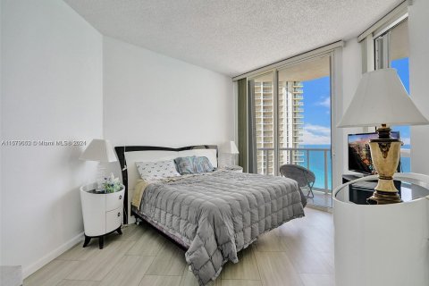 Condominio en venta en Sunny Isles Beach, Florida, 2 dormitorios, 135.64 m2 № 1410837 - foto 8