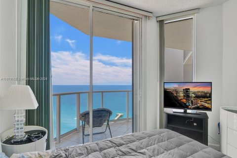 Condominio en venta en Sunny Isles Beach, Florida, 2 dormitorios, 135.64 m2 № 1410837 - foto 10