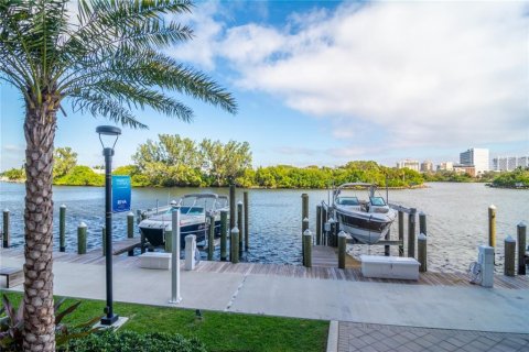 Copropriété à vendre à Fort Lauderdale, Floride: 2 chambres, 161.46 m2 № 1079873 - photo 7