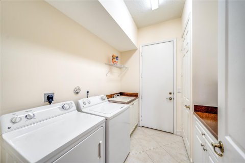 Casa en venta en Boynton Beach, Florida, 4 dormitorios, 263.75 m2 № 1079631 - foto 27