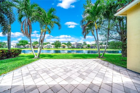 Casa en venta en Boynton Beach, Florida, 4 dormitorios, 263.75 m2 № 1079631 - foto 13