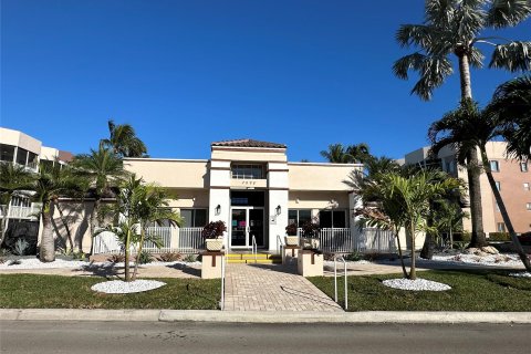 Condominio en venta en Tamarac, Florida, 2 dormitorios, 139.35 m2 № 890430 - foto 29