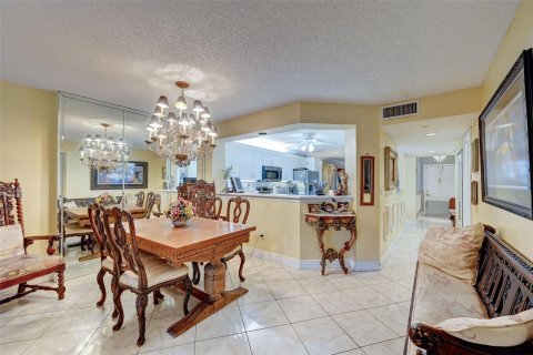 Condominio en venta en Tamarac, Florida, 2 dormitorios, 139.35 m2 № 890430 - foto 20