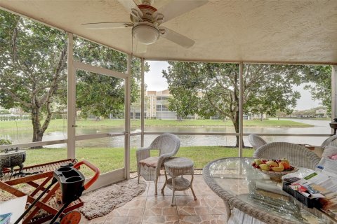 Copropriété à vendre à Tamarac, Floride: 2 chambres, 139.35 m2 № 890430 - photo 8