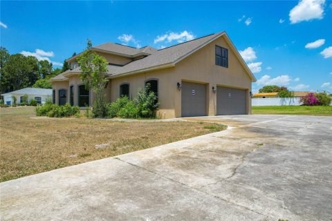 House in Sebring, Florida 4 bedrooms, 292.92 sq.m. № 1278738 - photo 16