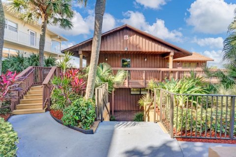 Condominio en venta en Hillsboro Beach, Florida, 2 dormitorios, 159.33 m2 № 832908 - foto 12