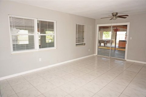 Casa en venta en Port Charlotte, Florida, 2 dormitorios, 91.88 m2 № 518510 - foto 16