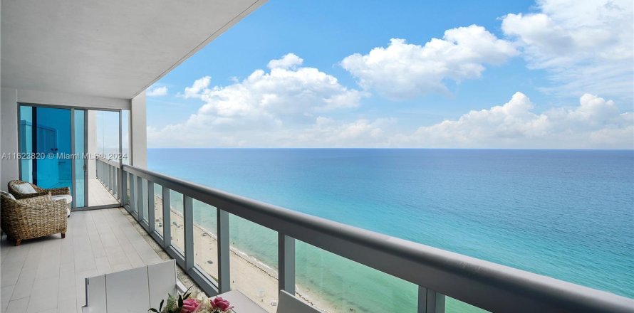 Condo in Miami Beach, Florida, 3 bedrooms  № 1272405