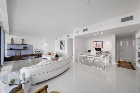 Condo in Miami Beach, Florida, 3 bedrooms  № 1272405 - photo 13