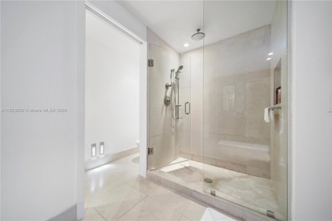 Condo in Miami Beach, Florida, 3 bedrooms  № 1272405 - photo 28