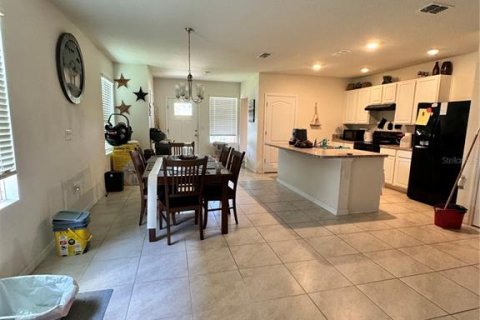 Adosado en venta en Kissimmee, Florida, 3 dormitorios, 173.73 m2 № 1279140 - foto 3