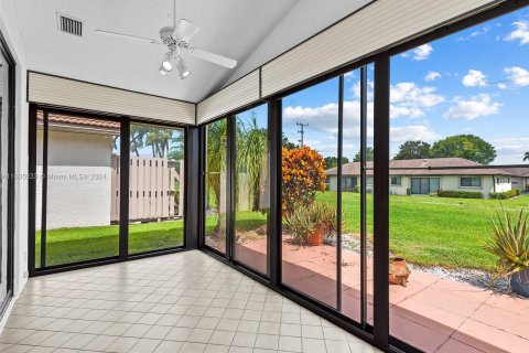 Villa ou maison à vendre à Boynton Beach, Floride: 3 chambres, 160.81 m2 № 1309496 - photo 18