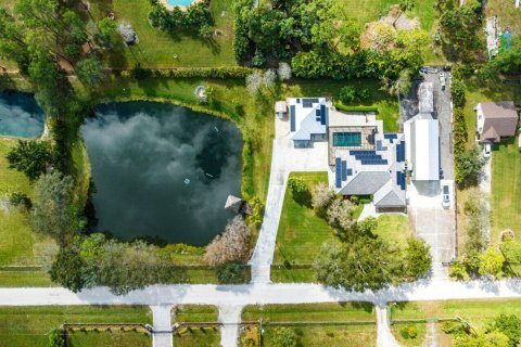 Villa ou maison à vendre à Loxahatchee Groves, Floride: 5 chambres, 361.2 m2 № 284859 - photo 11